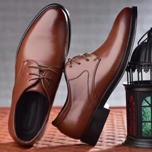 Business casual leather shoes with rubber outsole for safety.