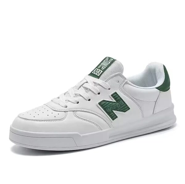 All-white sporty leisure shoes for couples.