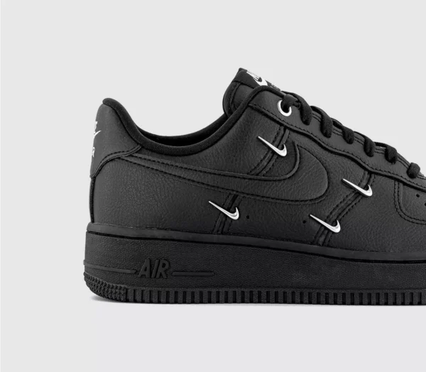 Nike - Image 7