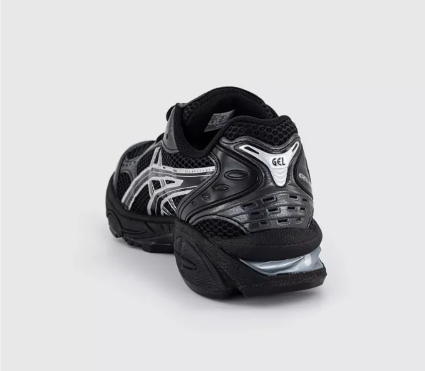 ASICS - Image 5