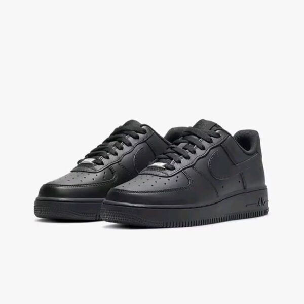NIKE - Image 6